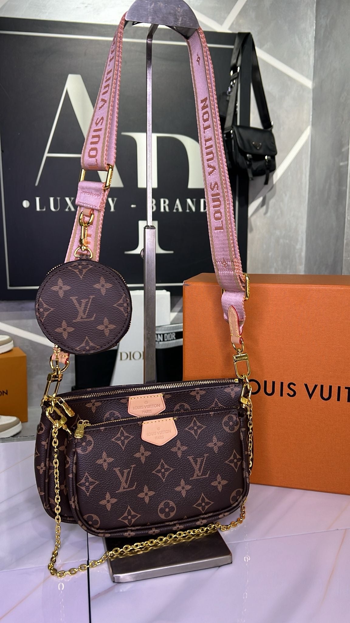 TRILOGY LOUIS VUITTON