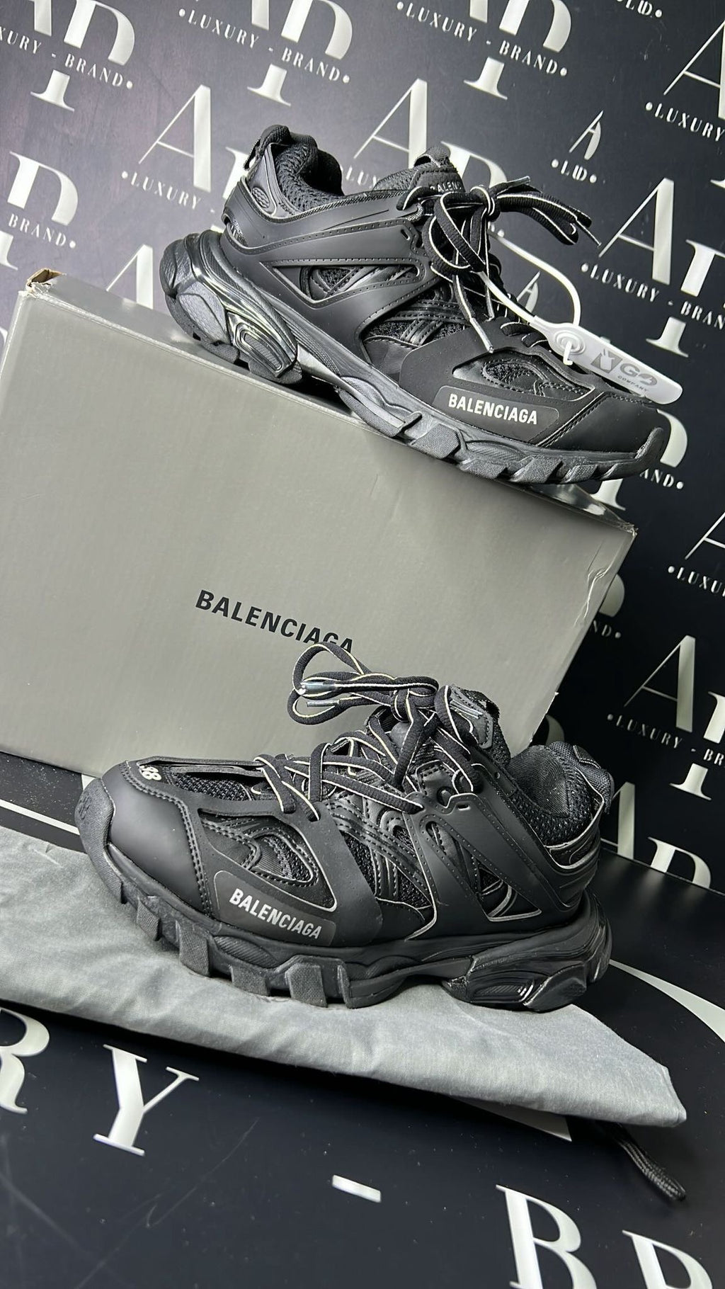 BALENCIAGA TRACK