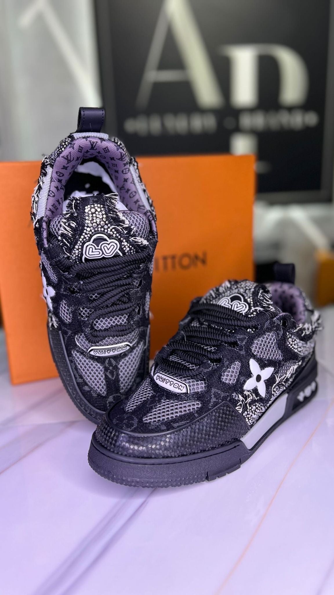 LOUIS VUITTON SWAROSKI