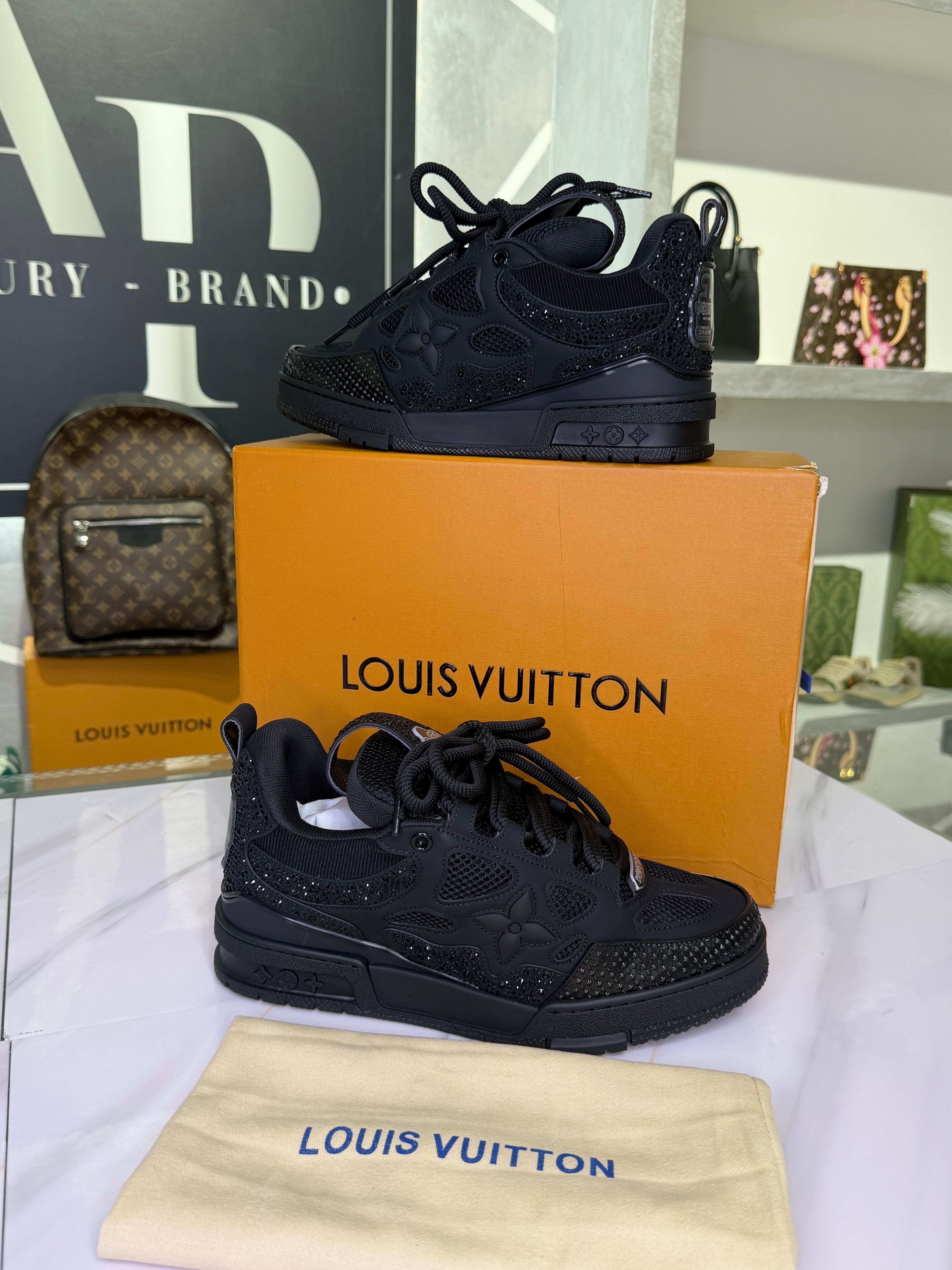 LOUIS VUITTON SKATE SWAROSKI